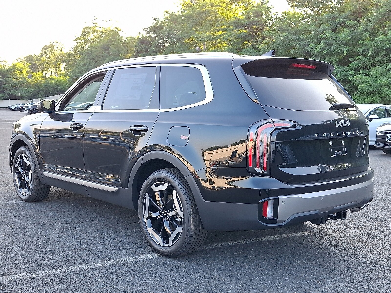 2025 Kia Telluride EX photo 3