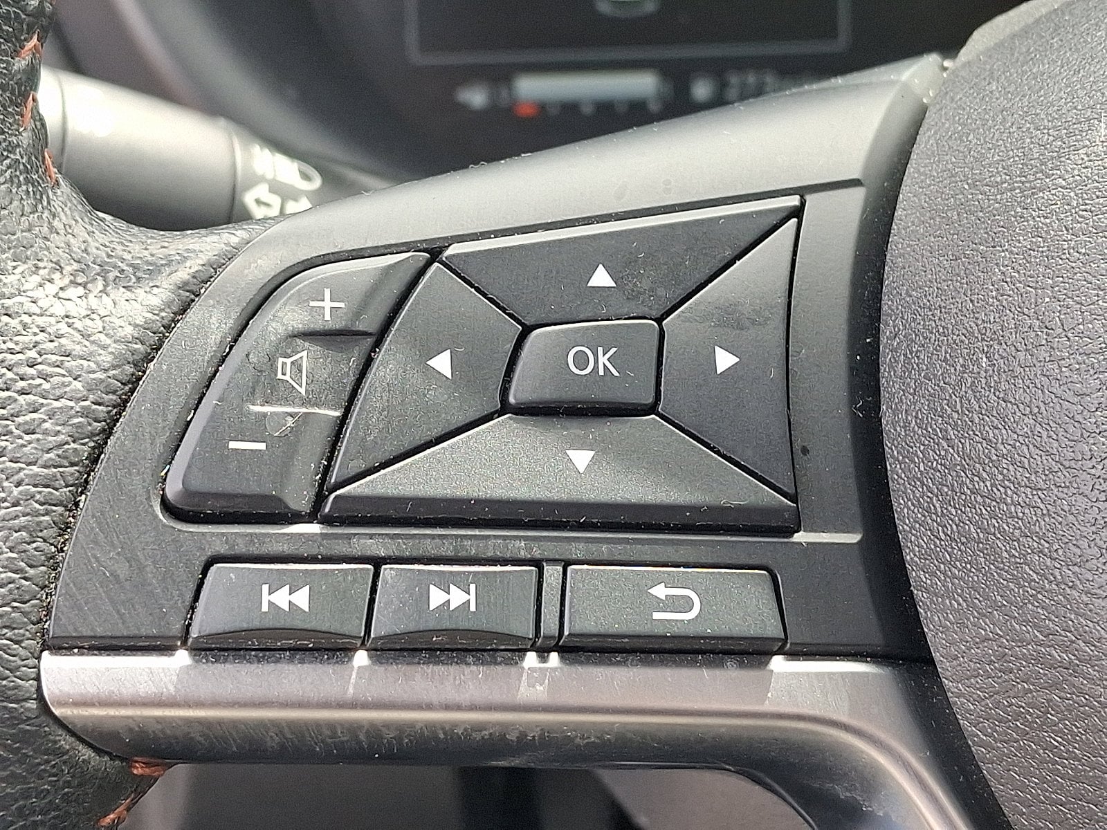 2023 Nissan Kicks SR - Photo 21