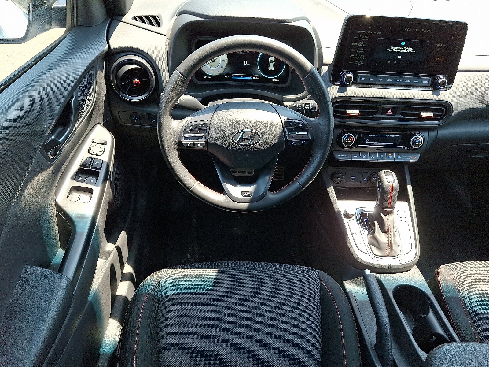 2023 Hyundai Kona N Line - Photo 12
