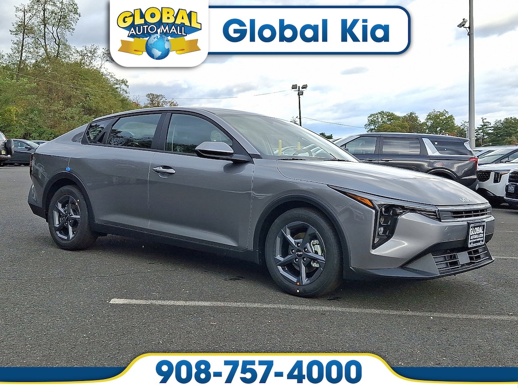 New 2025 Kia K4 LXS Sedan