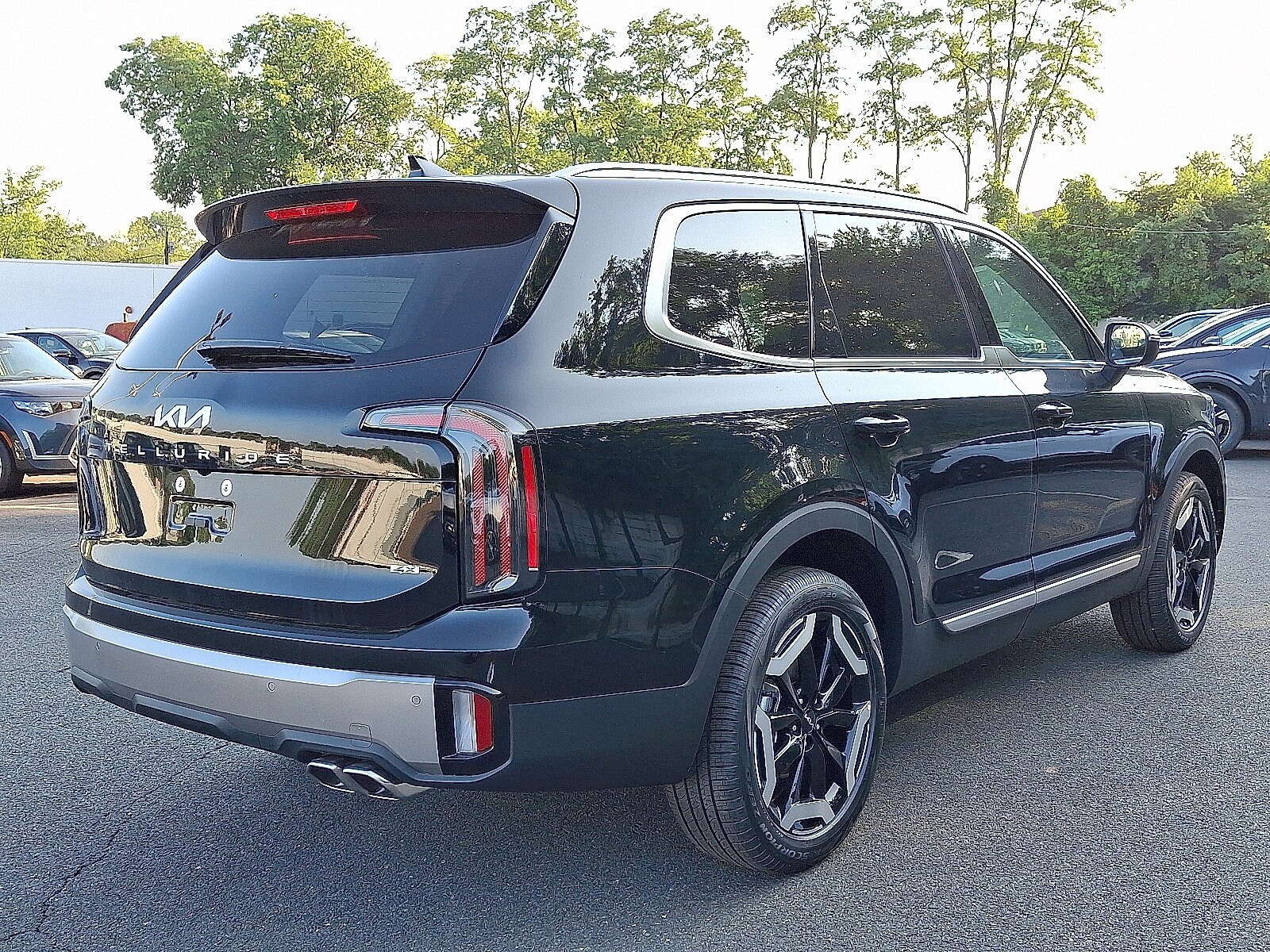 2025 Kia Telluride EX photo 4