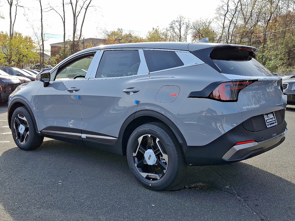 New 2026 Kia Sportage Hybrid S SUV