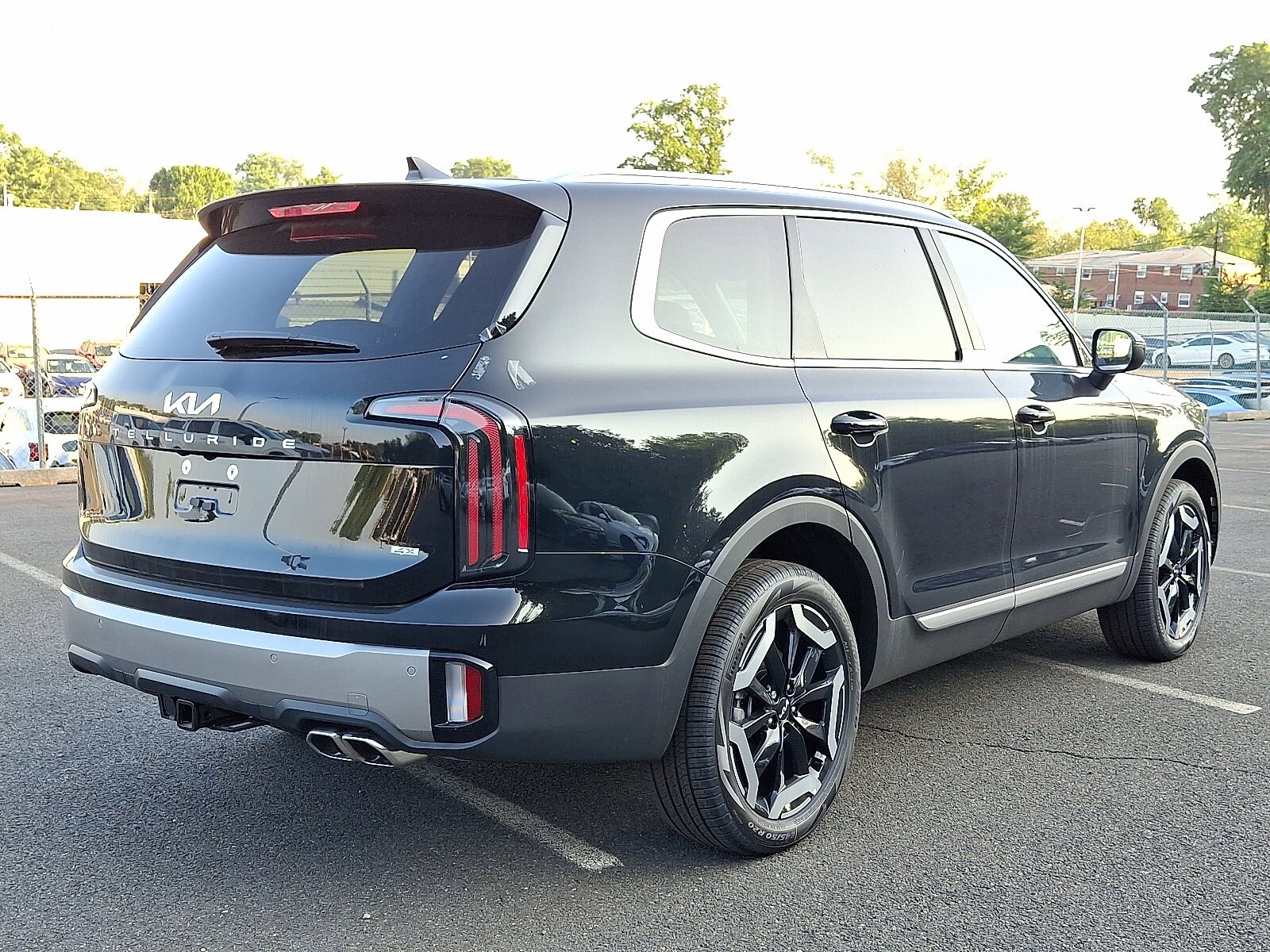 2025 Kia Telluride EX photo 4