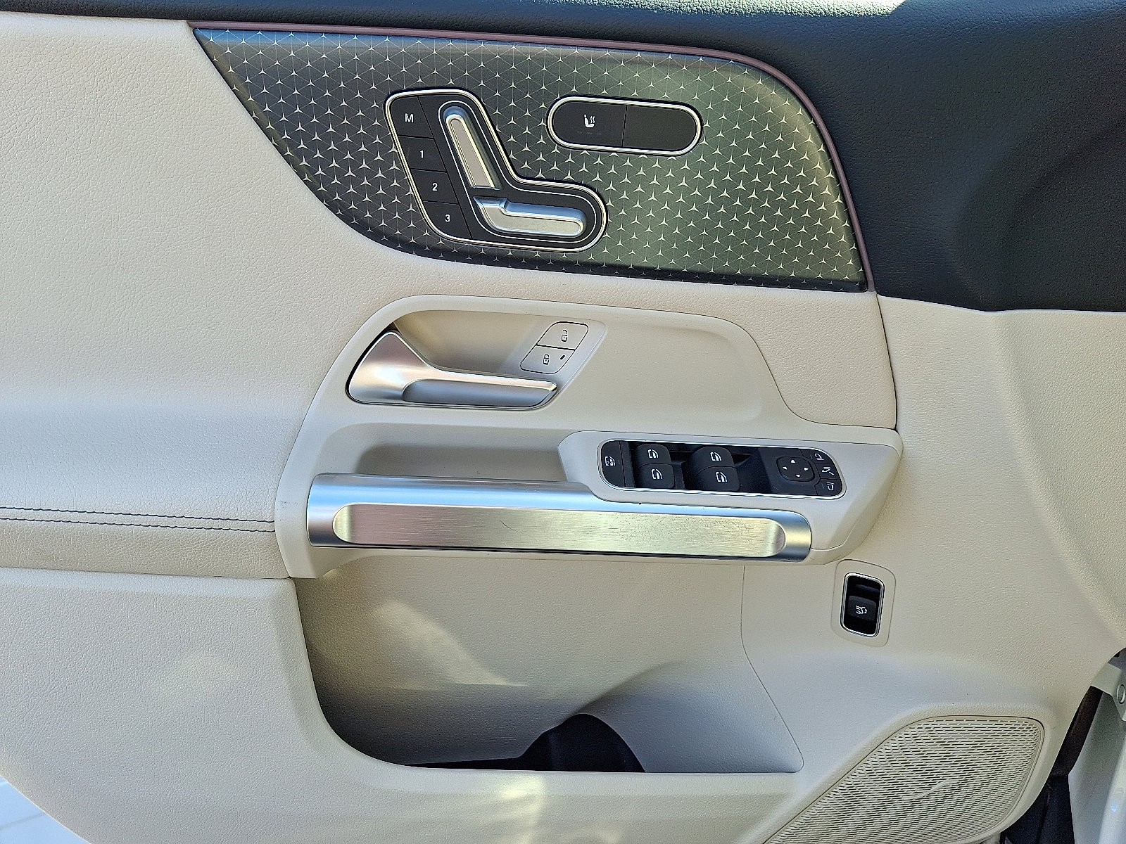 2024 Mercedes-Benz GLB Base - Photo 13