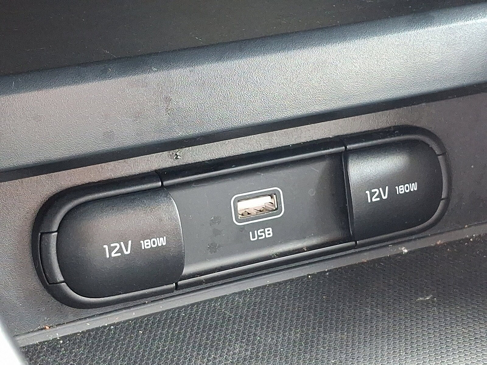 2025 Kia Soul LX - Photo 24