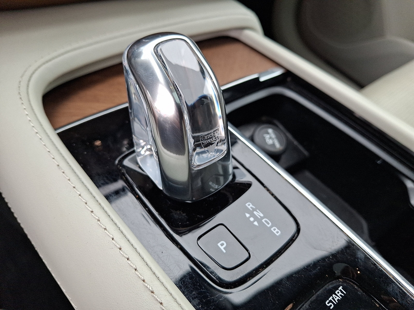 2016 Volvo XC90 Inscription - Photo 16