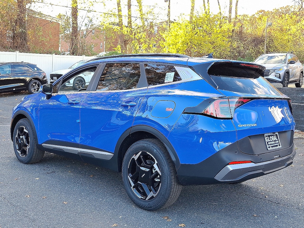 New 2026 Kia Sportage EX SUV