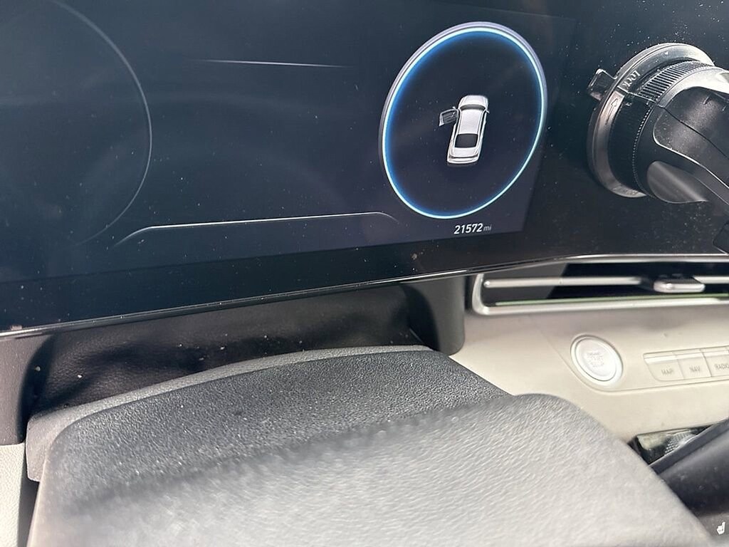 Certified 2024 Hyundai Elantra Limited Sedan
