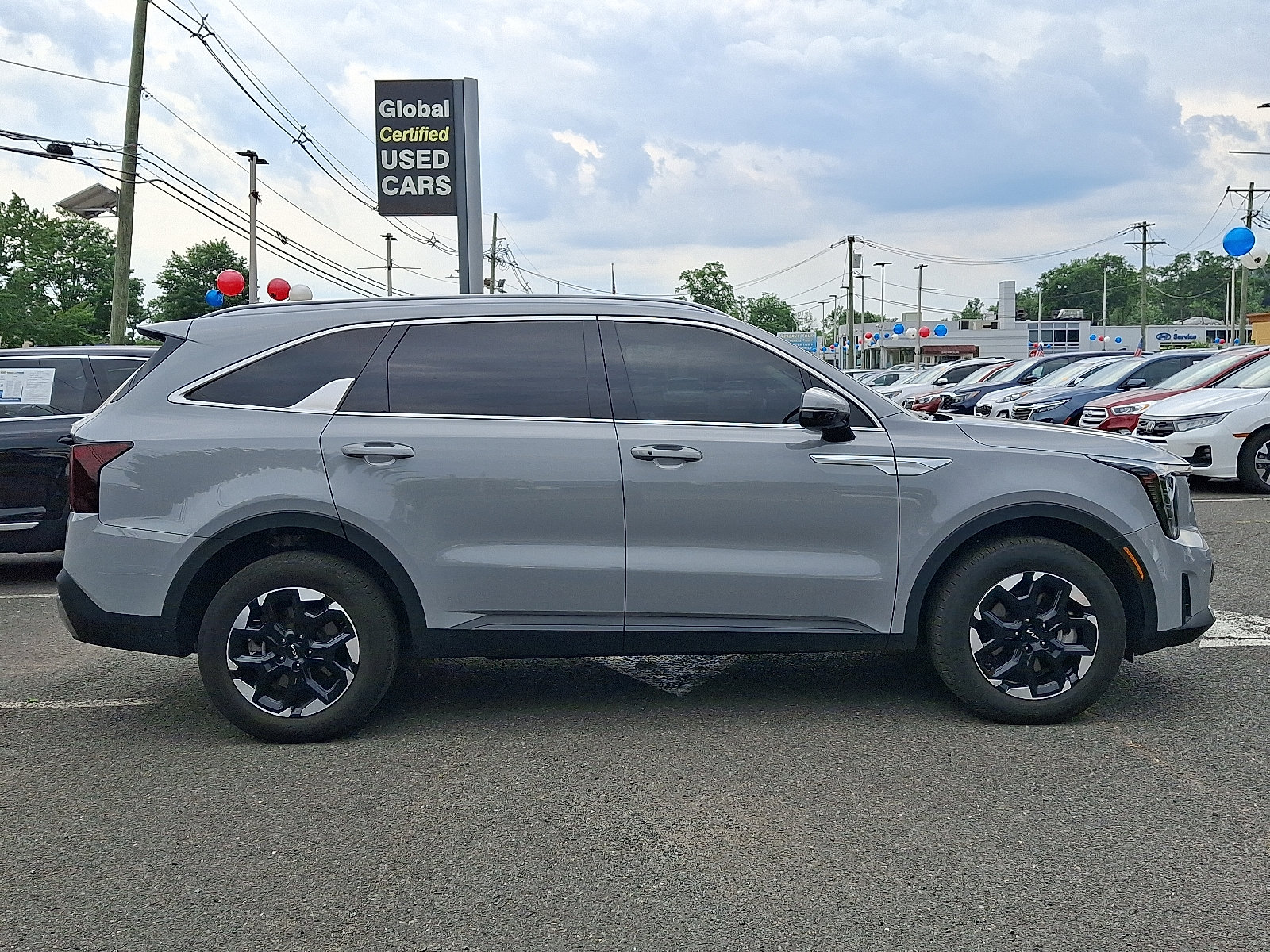 2024 Kia Sorento S - Photo 8