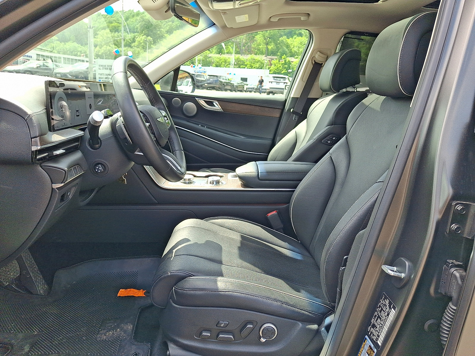 2025 GENESIS GV80 Advanced - Photo 14
