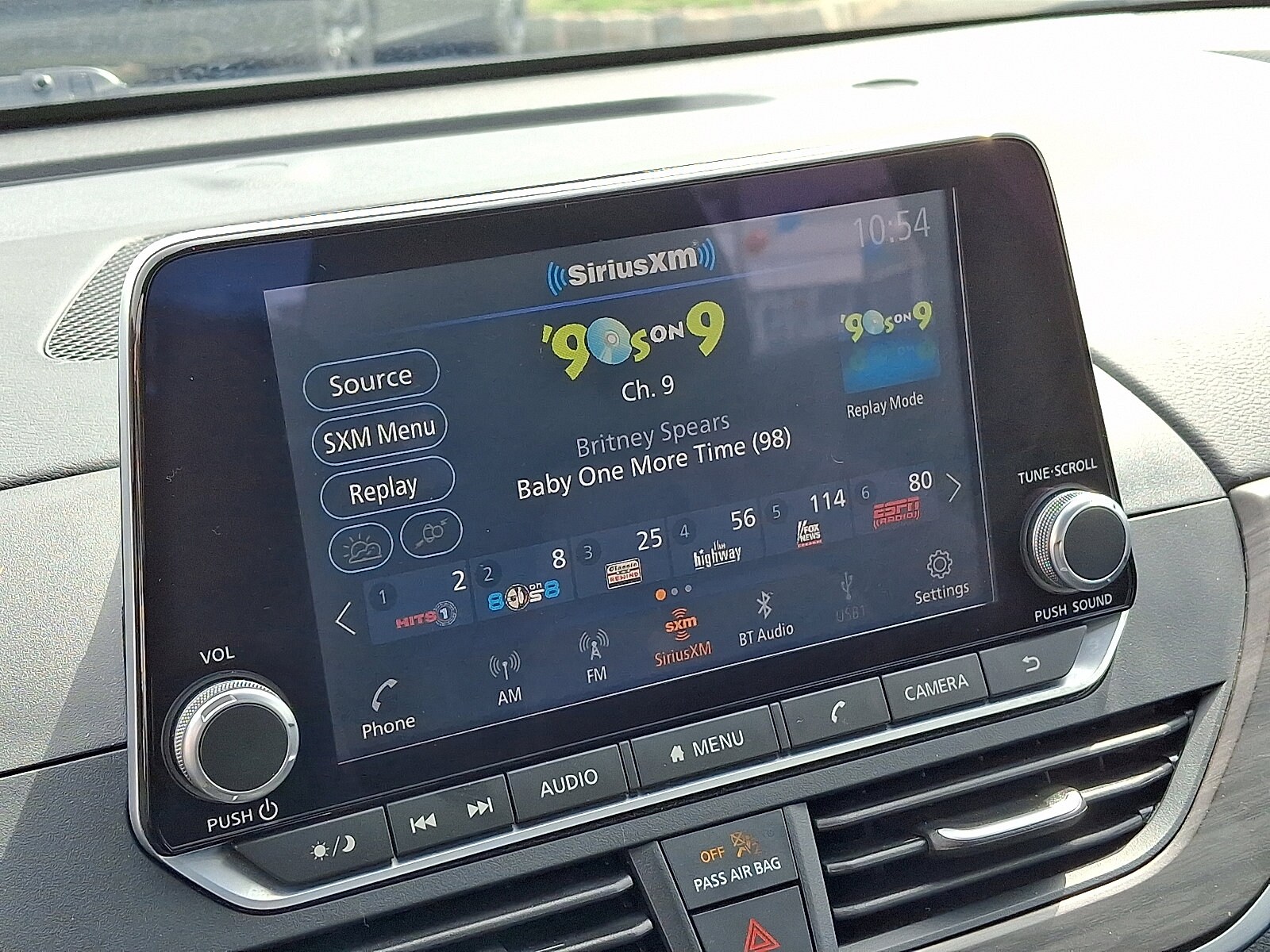 2025 Nissan Altima SV - Photo 17