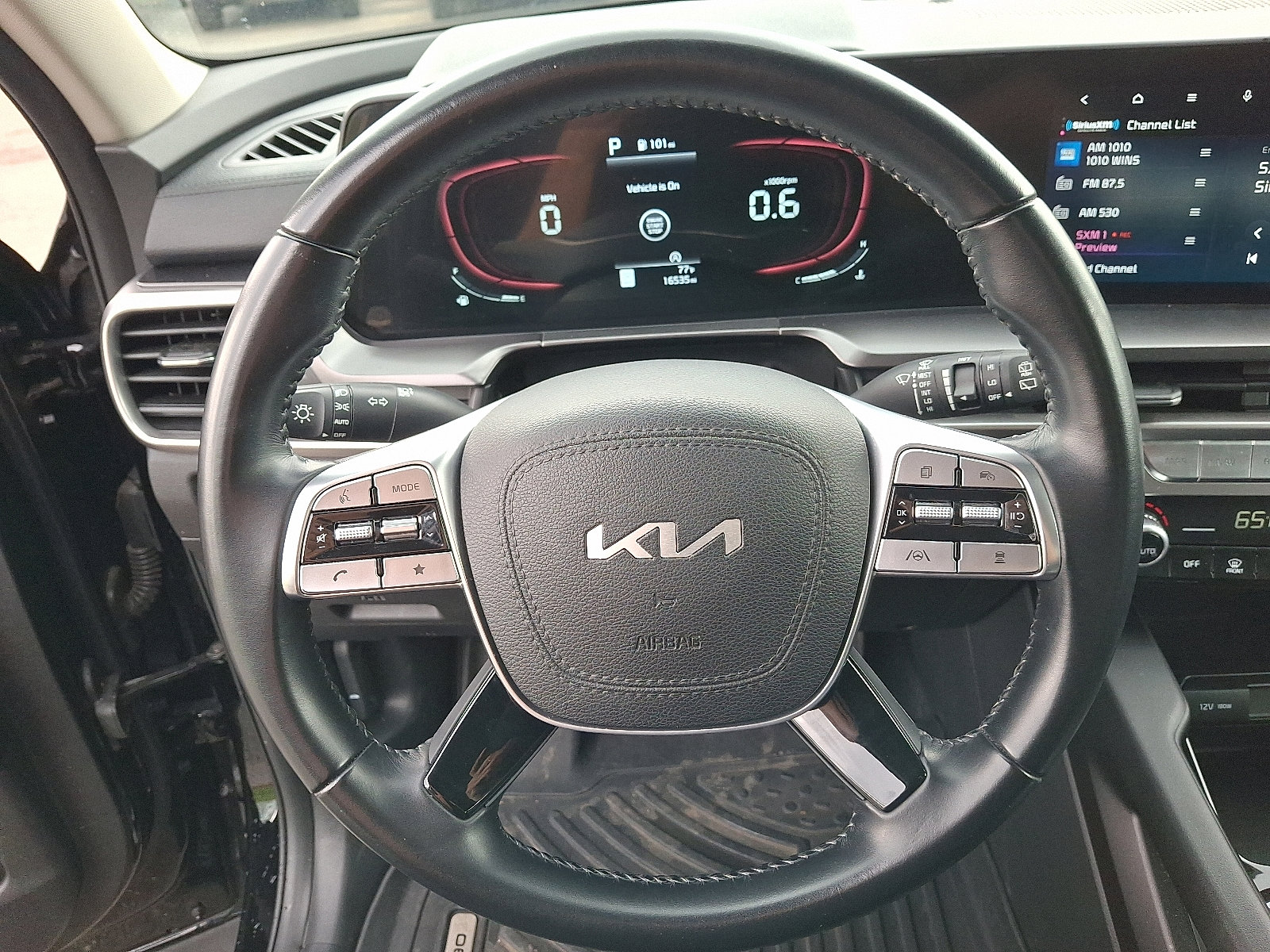 2024 Kia Telluride LX - Photo 20