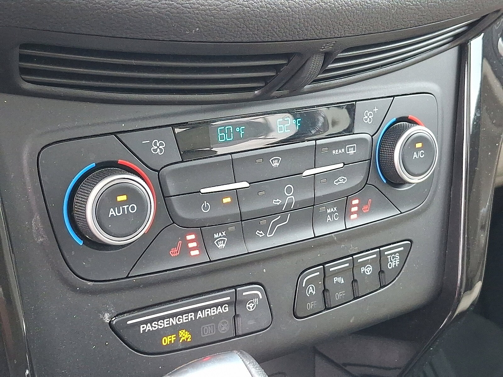 2019 Ford Escape Titanium - Photo 17