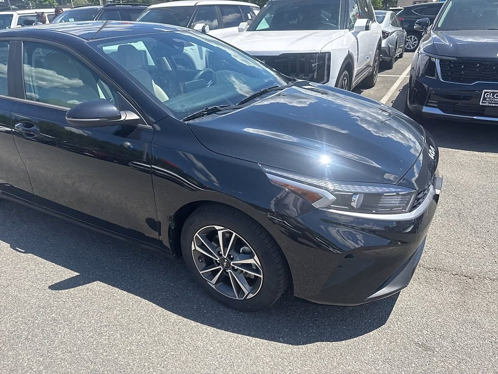 2023 Kia Forte LXS - Photo 7