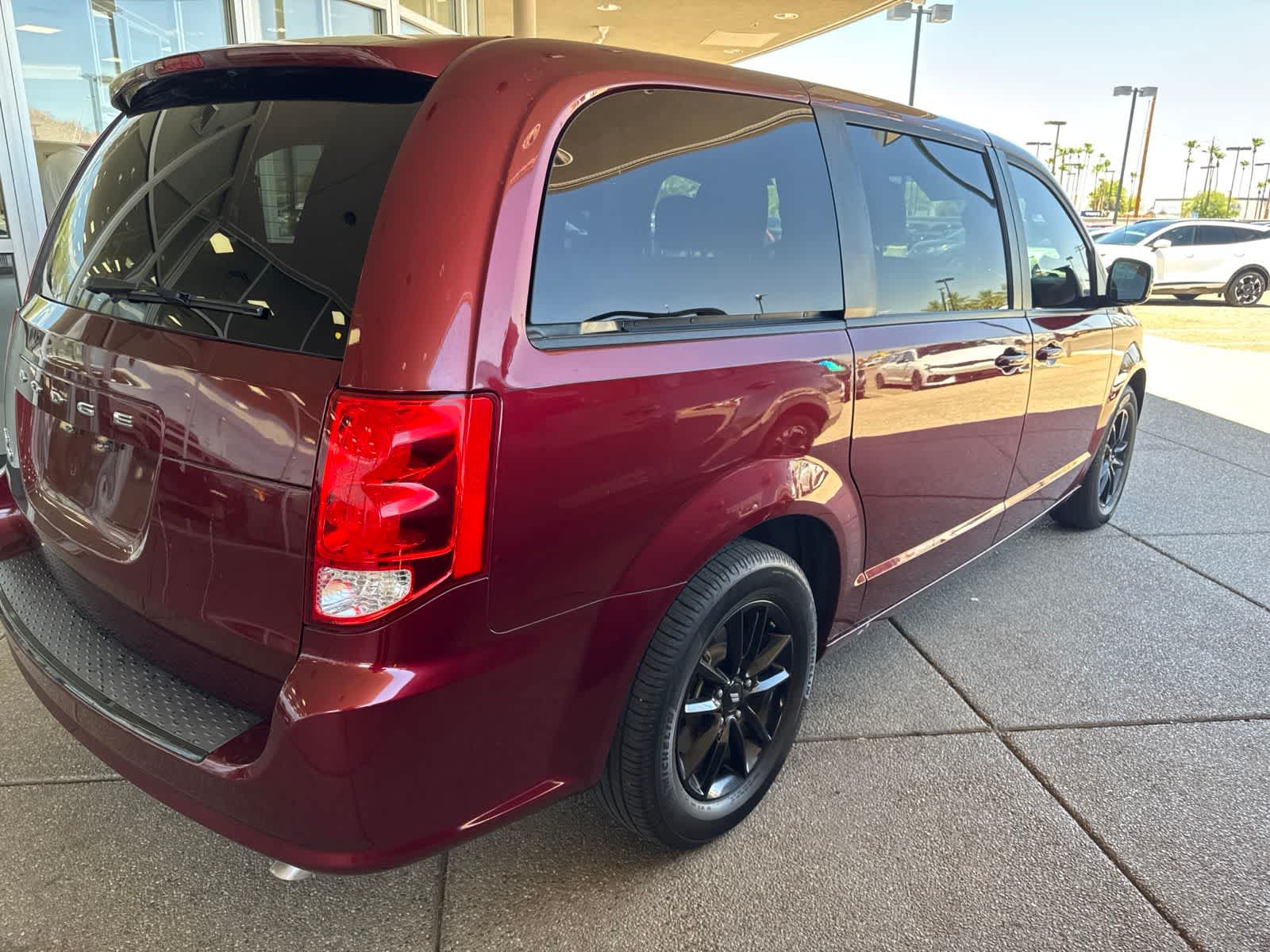 Thumbnail: 2019 Dodge Grand Caravan - 6