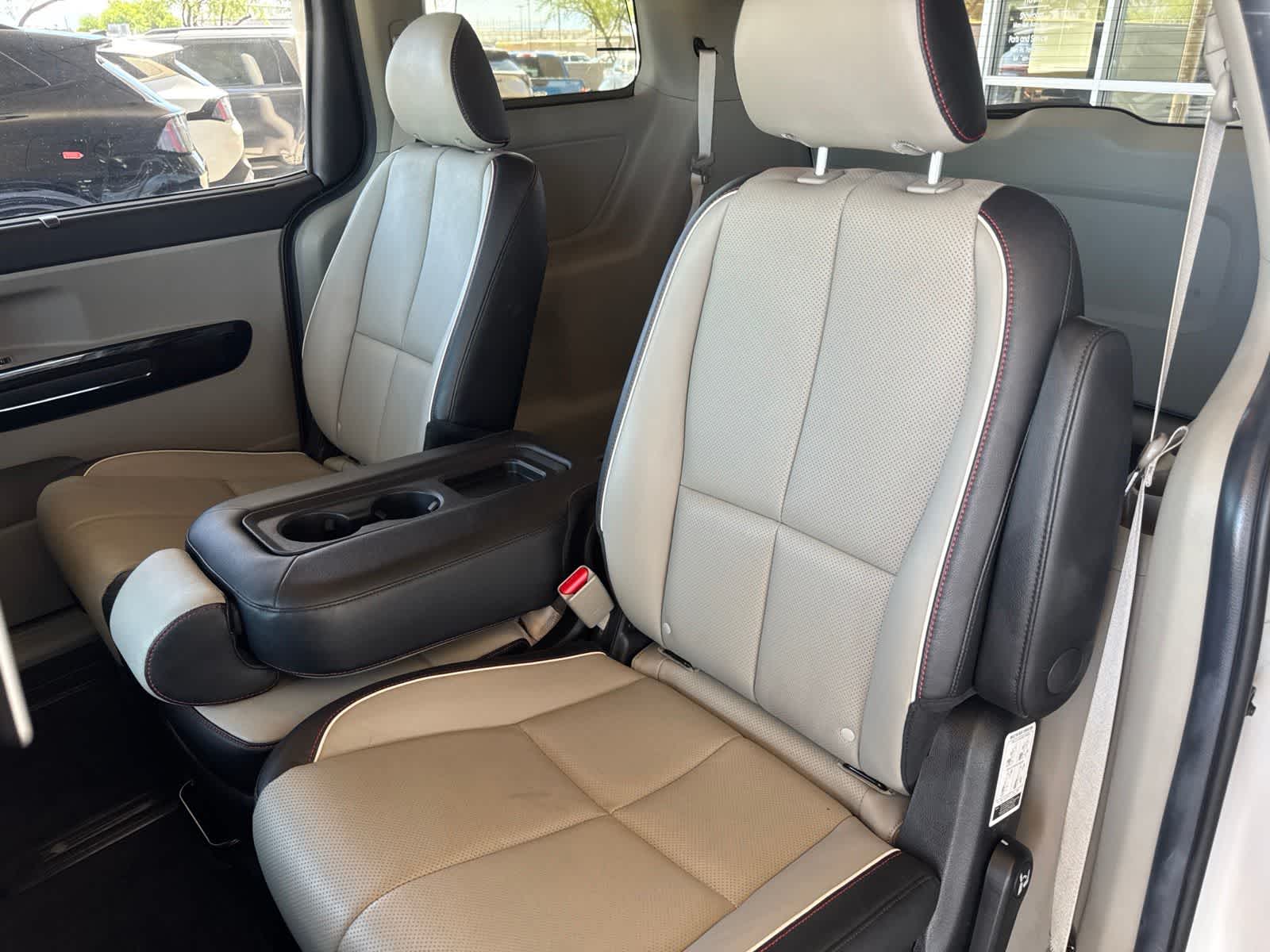 Thumbnail: 2021 Kia Sedona - 10