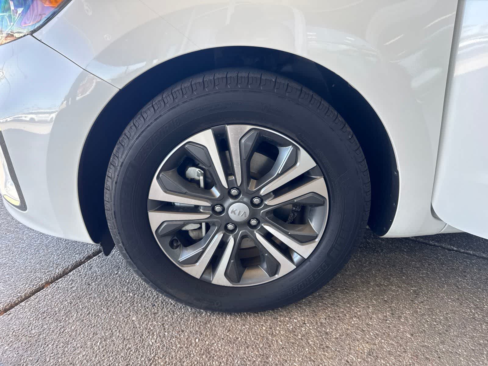 Thumbnail: 2021 Kia Sedona - 7