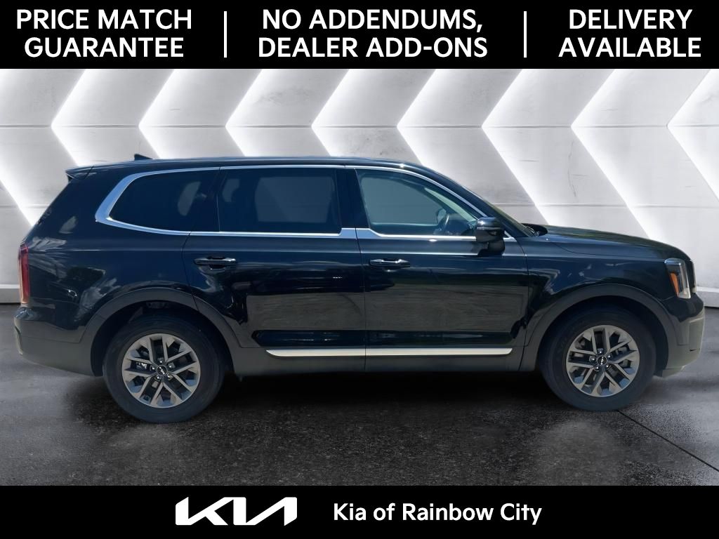 2024 Kia Telluride LX photo 2