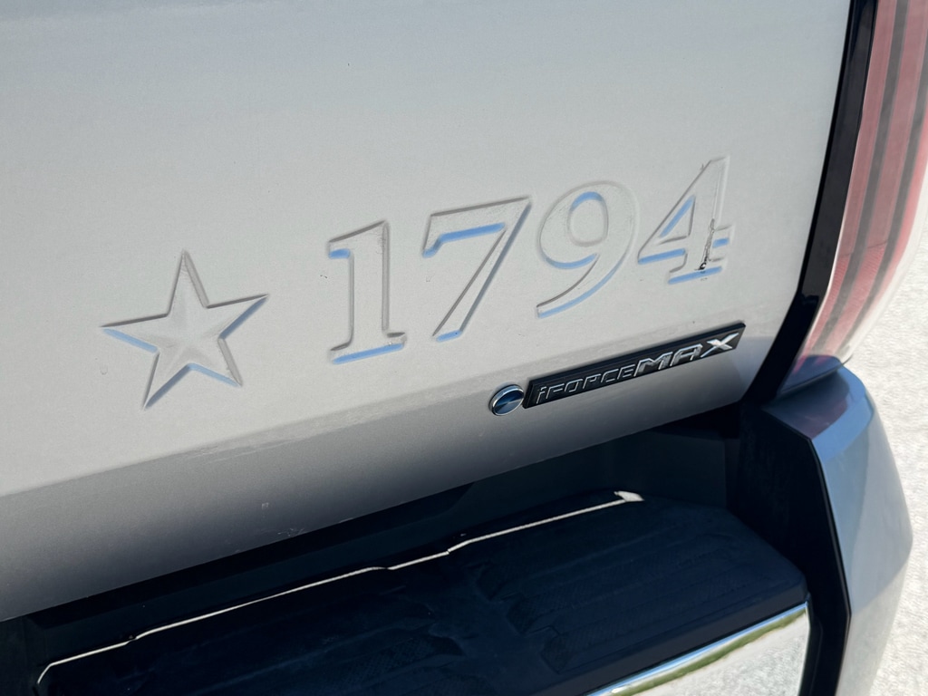 2025 Toyota Tundra 1794 Edition - Photo 10