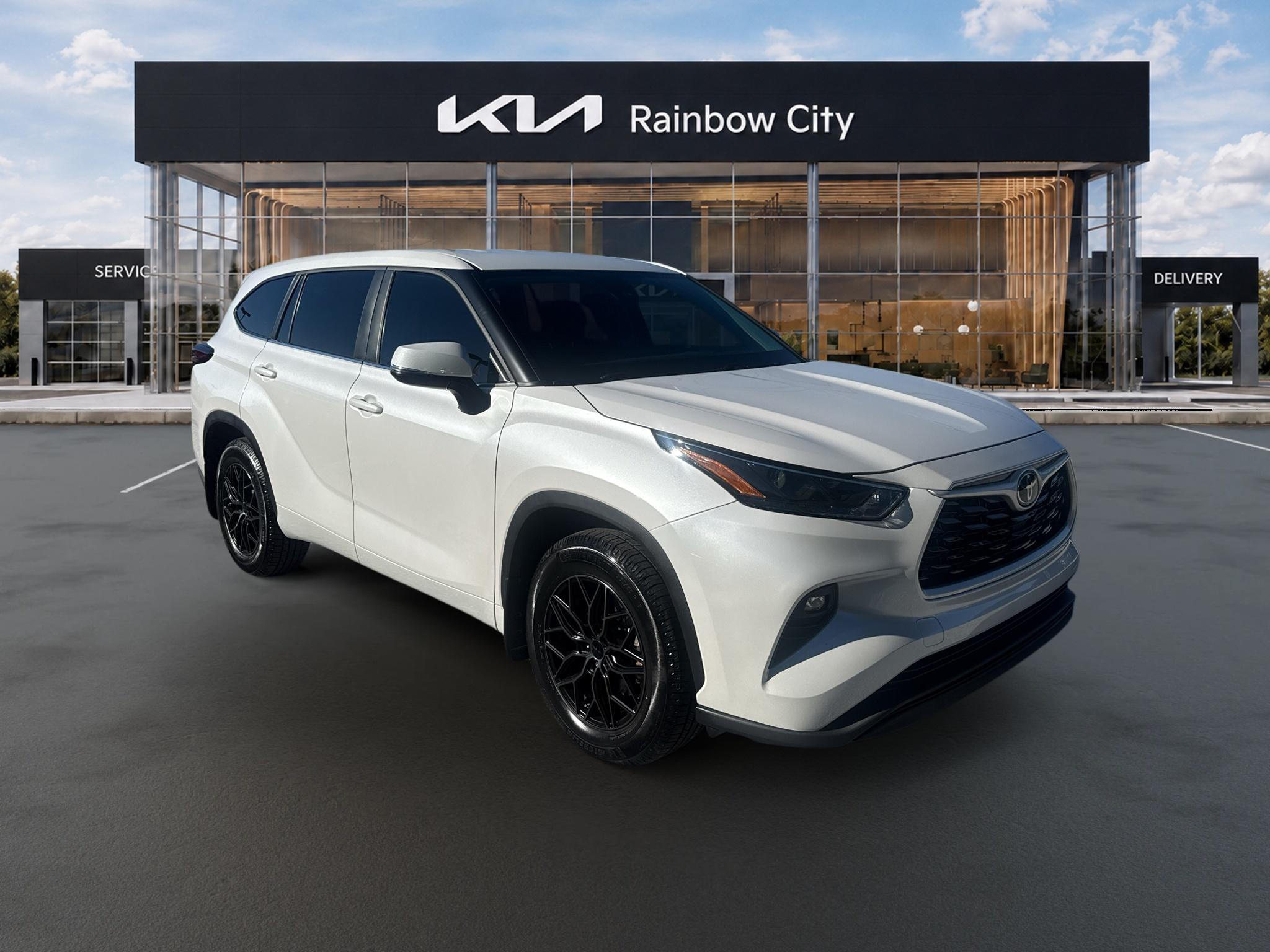 2024 Toyota Highlander LE