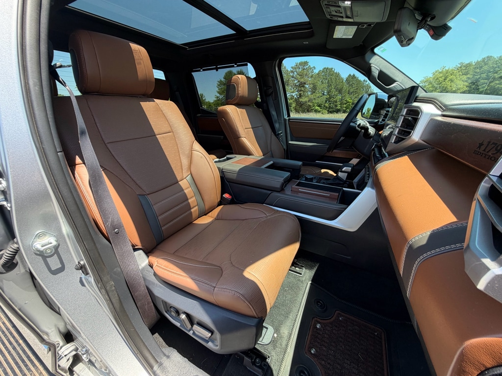 2025 Toyota Tundra 1794 Edition - Photo 26