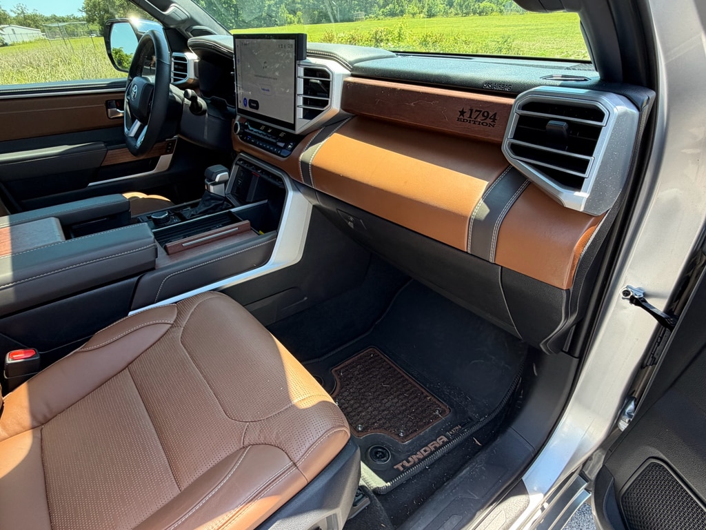 2025 Toyota Tundra 1794 Edition - Photo 25
