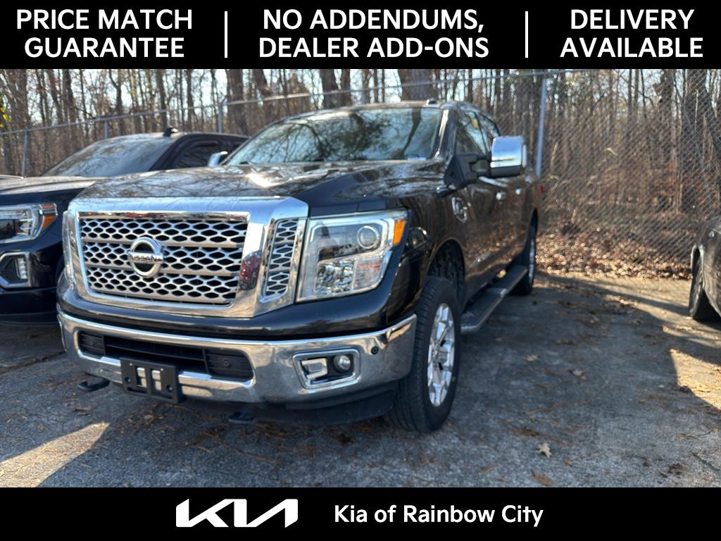 2016 Nissan Titan XD SL's photo