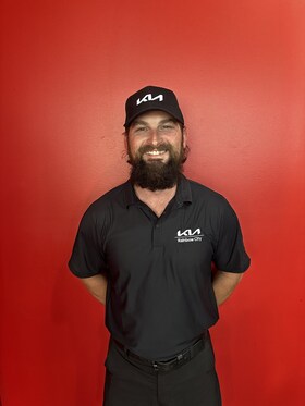 Staff member Justin Hawkins from ID_15d5fa6252d3