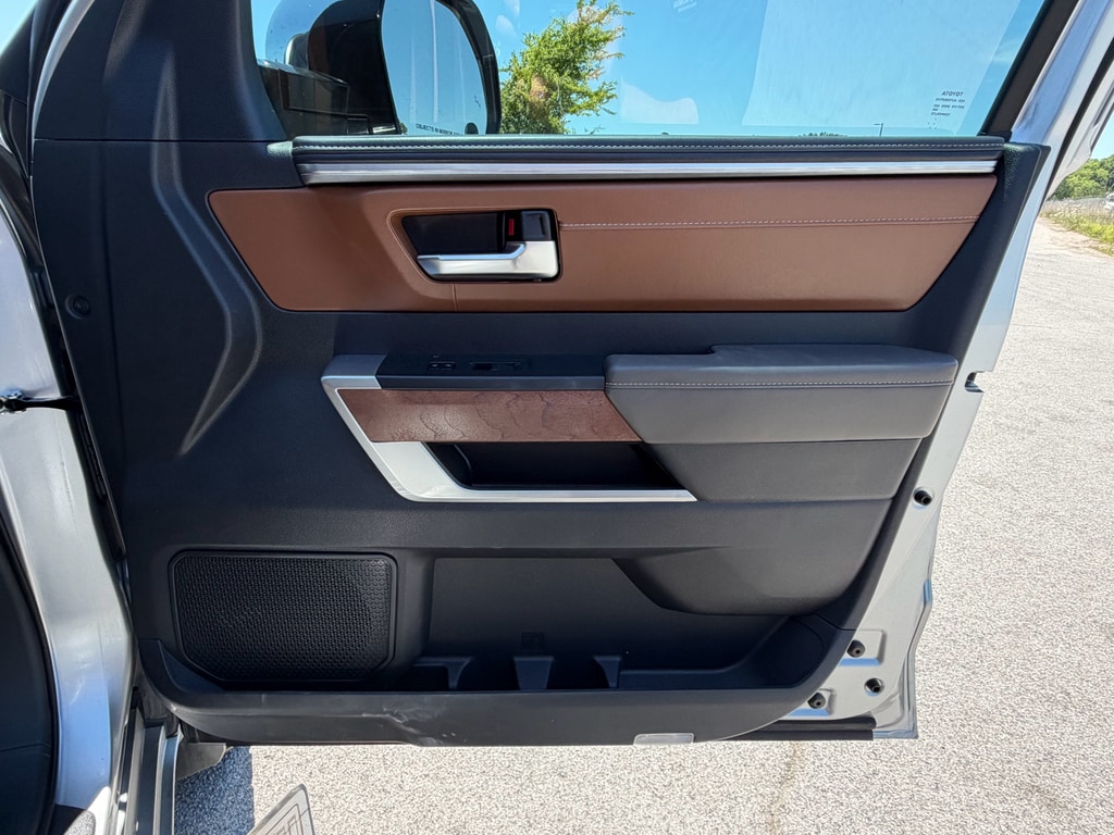 2025 Toyota Tundra 1794 Edition - Photo 24