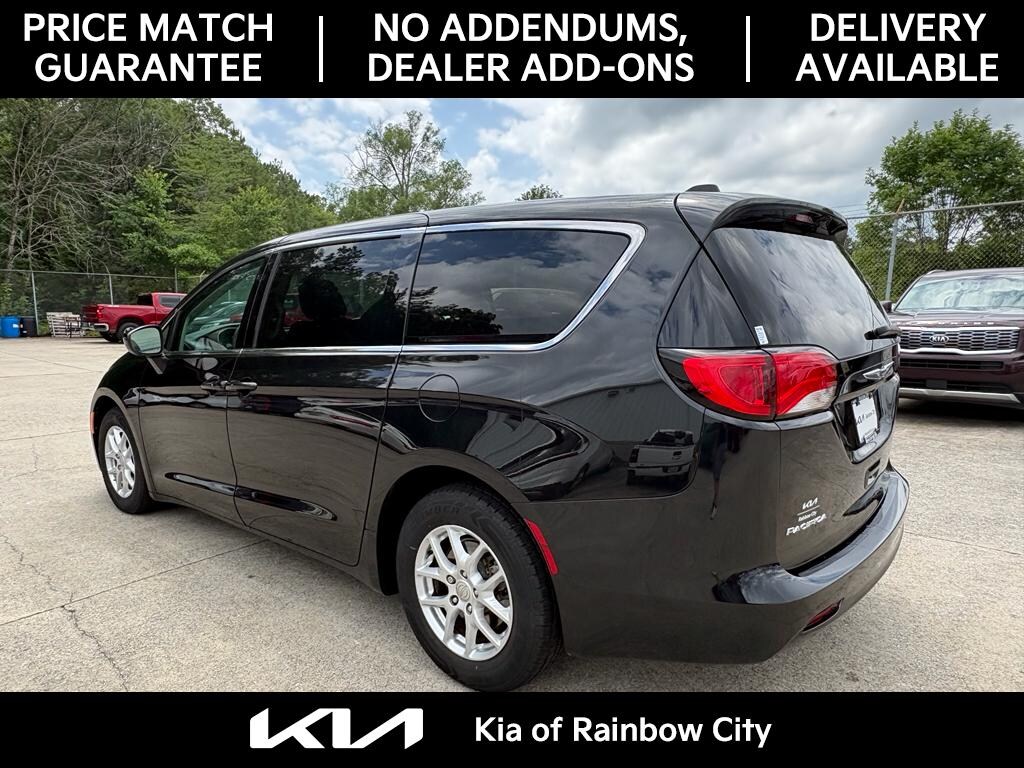 Used 2017 Chrysler Pacifica Touring Van