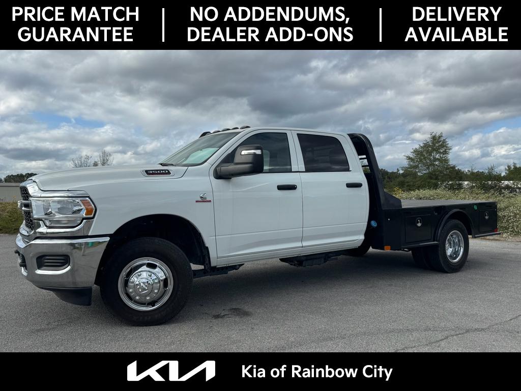 2024 Ram 3500 Tradesman SLT Laramie Limited photo 3