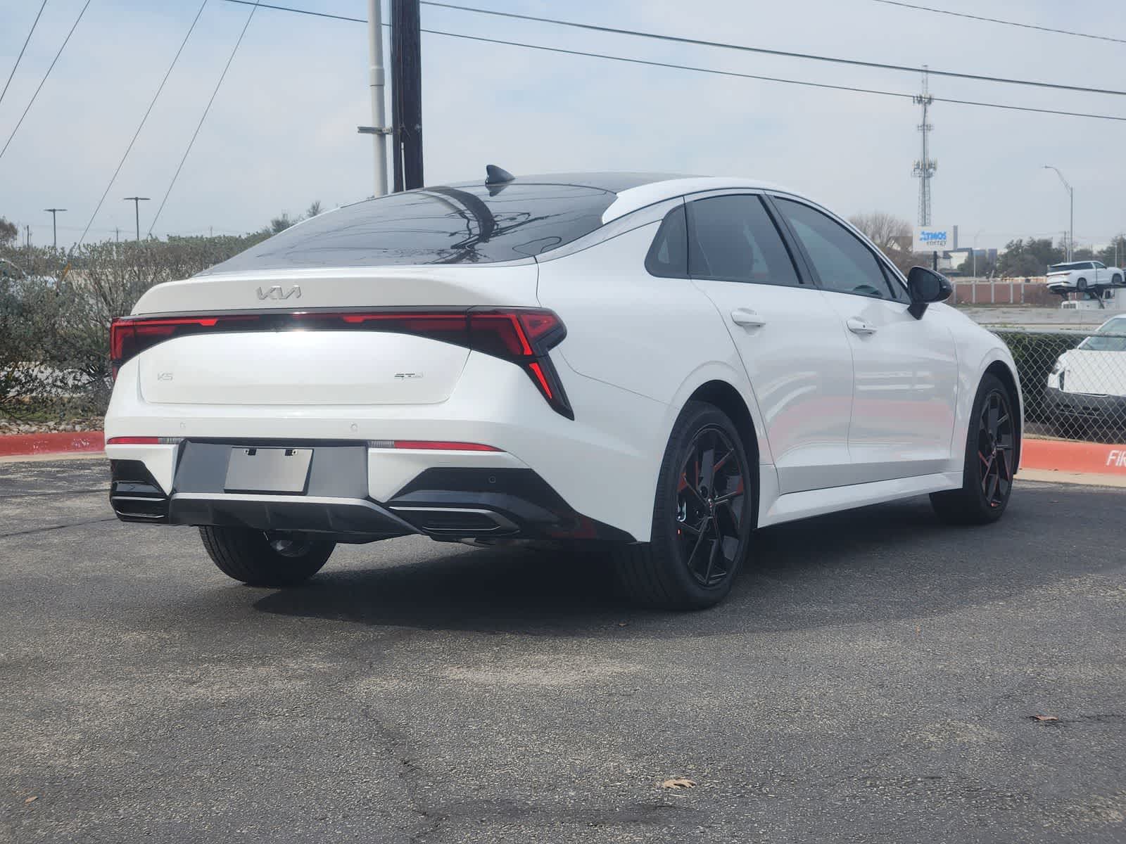 Thumbnail: 2026 Kia K5 - 4