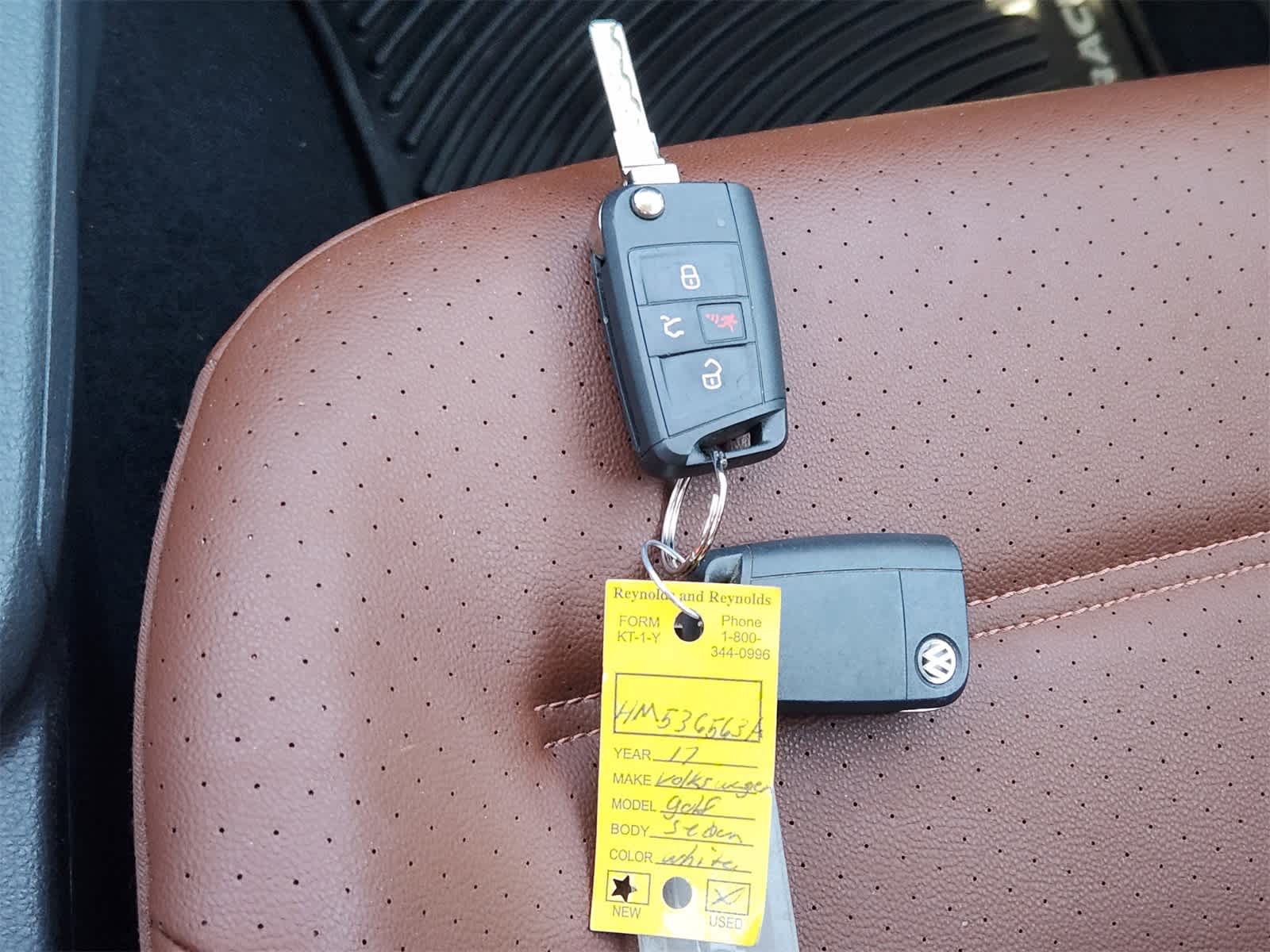 Thumbnail: 2017 Volkswagen Golf - 31