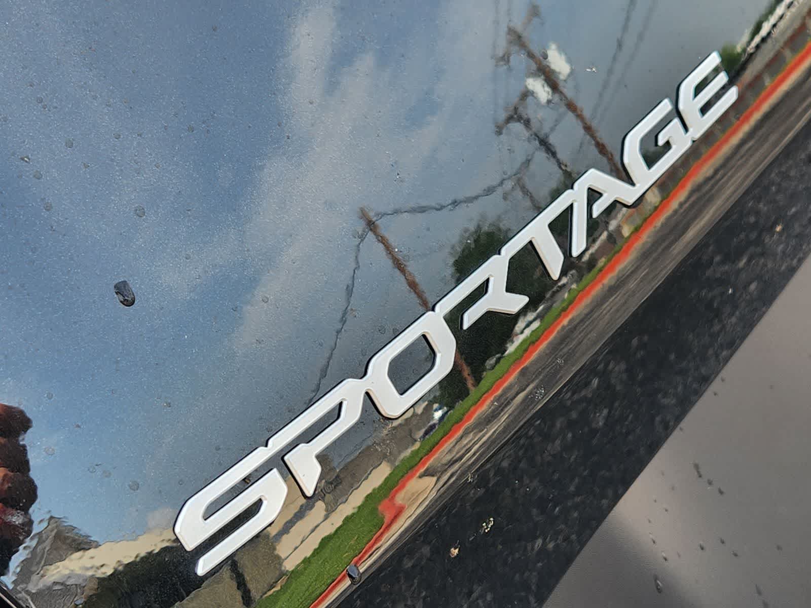 Thumbnail: 2026 Kia Sportage - 10