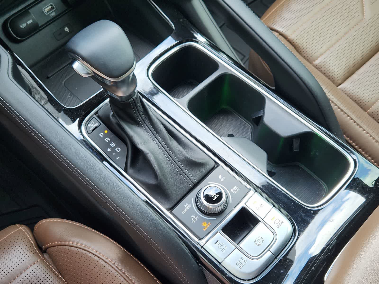 Thumbnail: 2020 Kia Telluride - 20