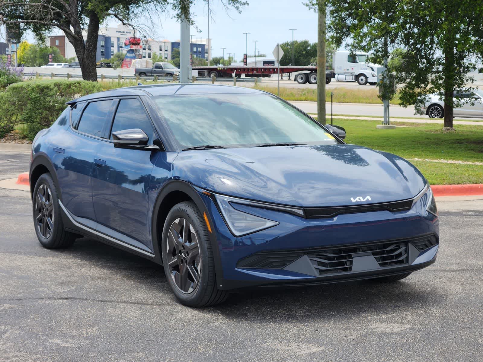 Thumbnail: 2026 Kia EV6 - 3