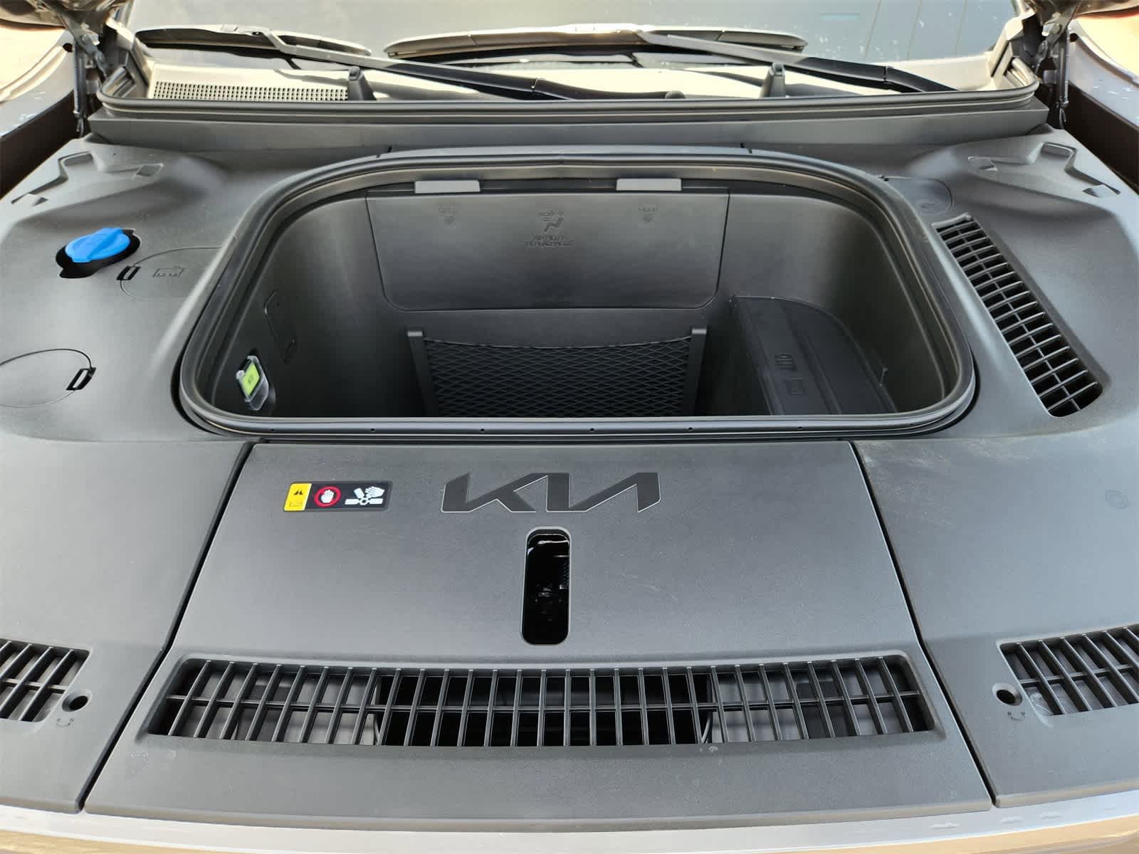 Thumbnail: 2026 Kia EV9 - 10