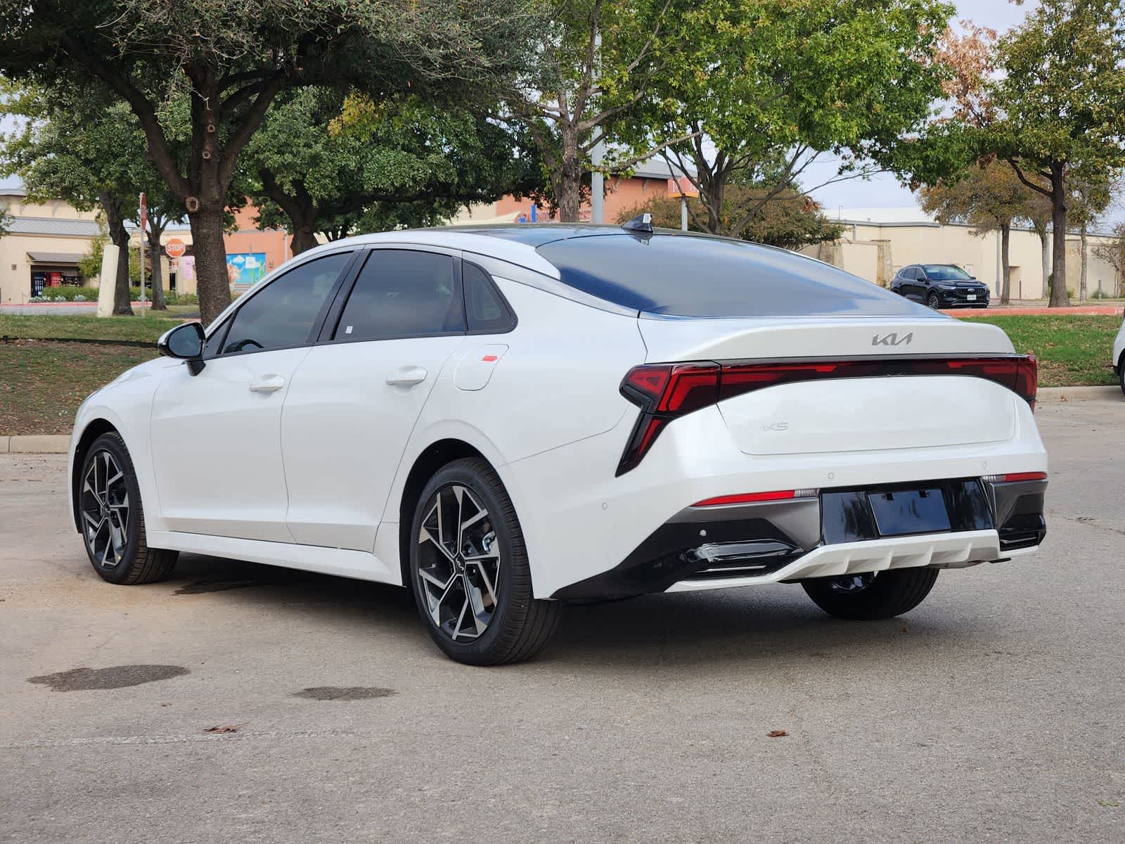 Thumbnail: 2026 Kia K5 - 6