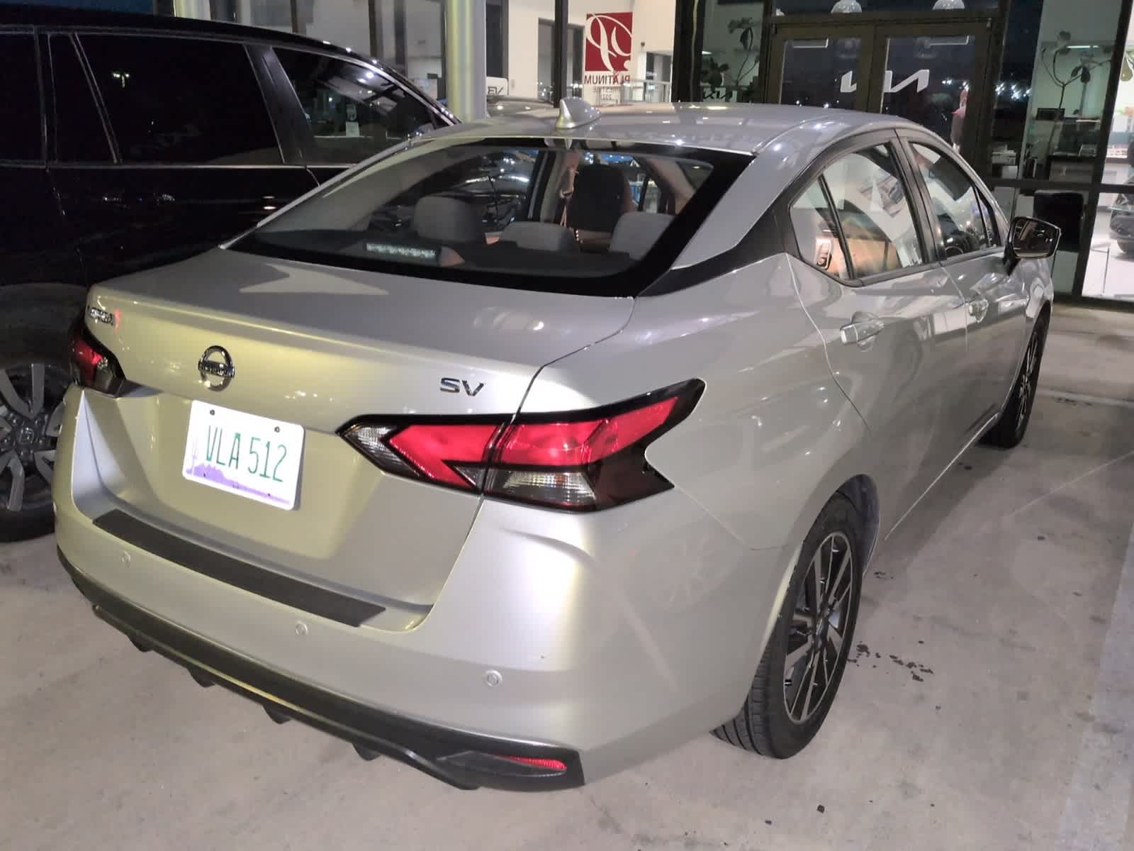 2021 Nissan Versa 1.6 SV photo 4