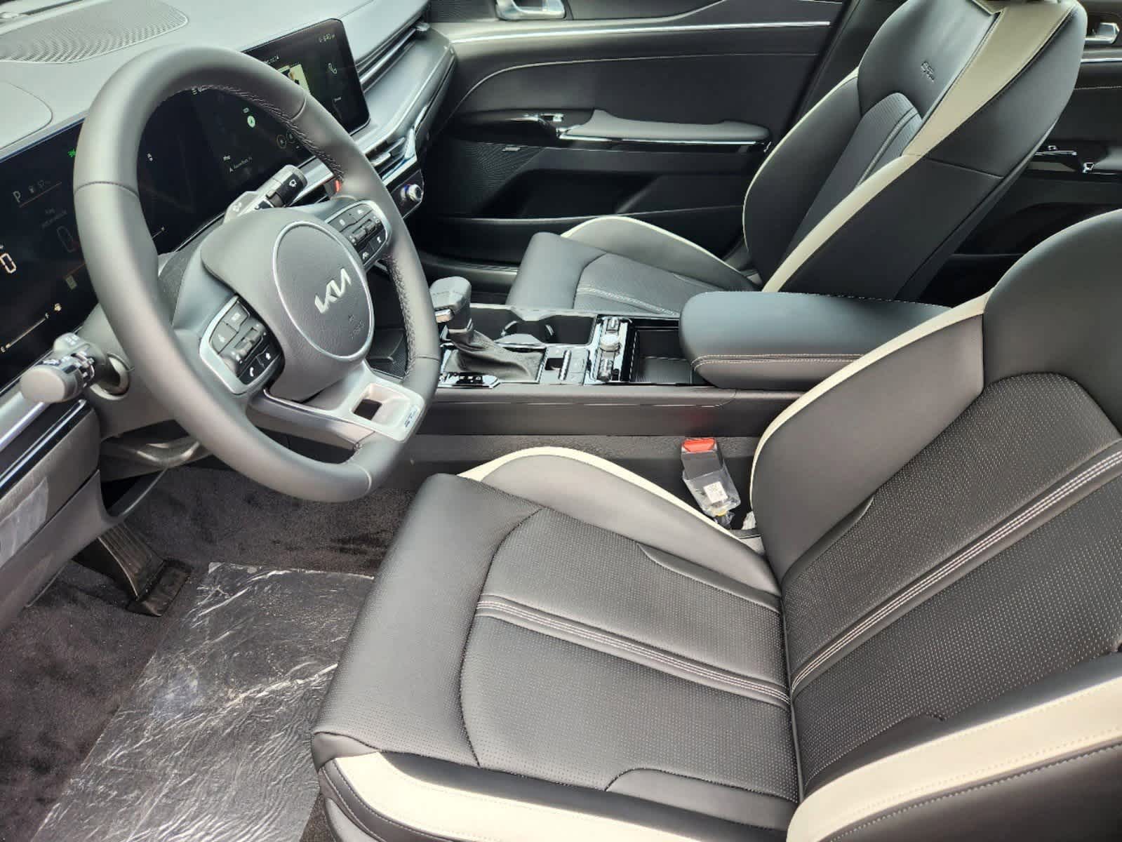 Thumbnail: 2025 Kia K5 - 9