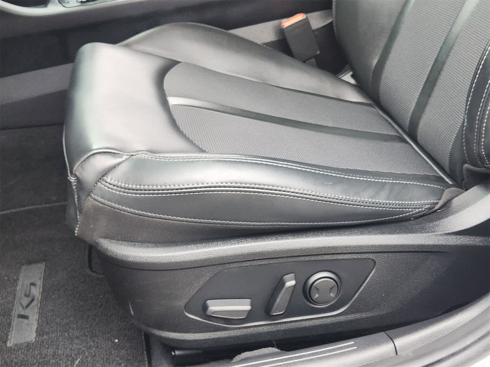 Thumbnail: 2021 Kia K5 - 23