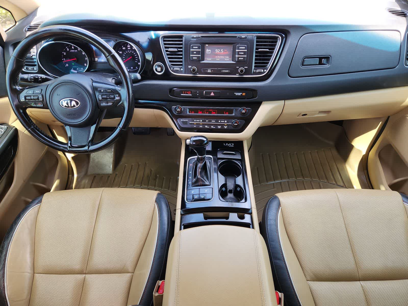 Thumbnail: 2015 Kia Sedona - 25