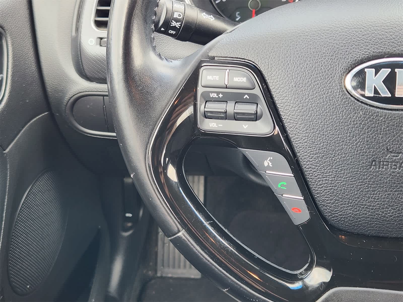 Thumbnail: 2017 Kia Forte - 26