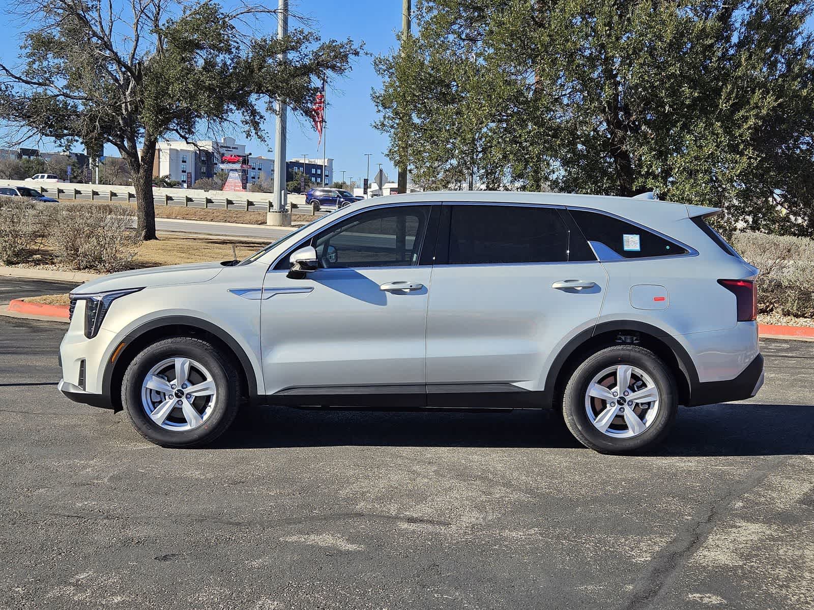 Thumbnail: 2026 Kia Sorento - 3