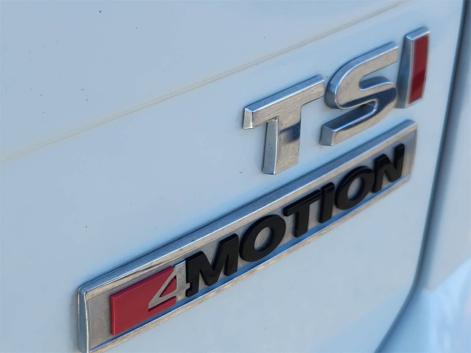 Thumbnail: 2017 Volkswagen Golf - 12