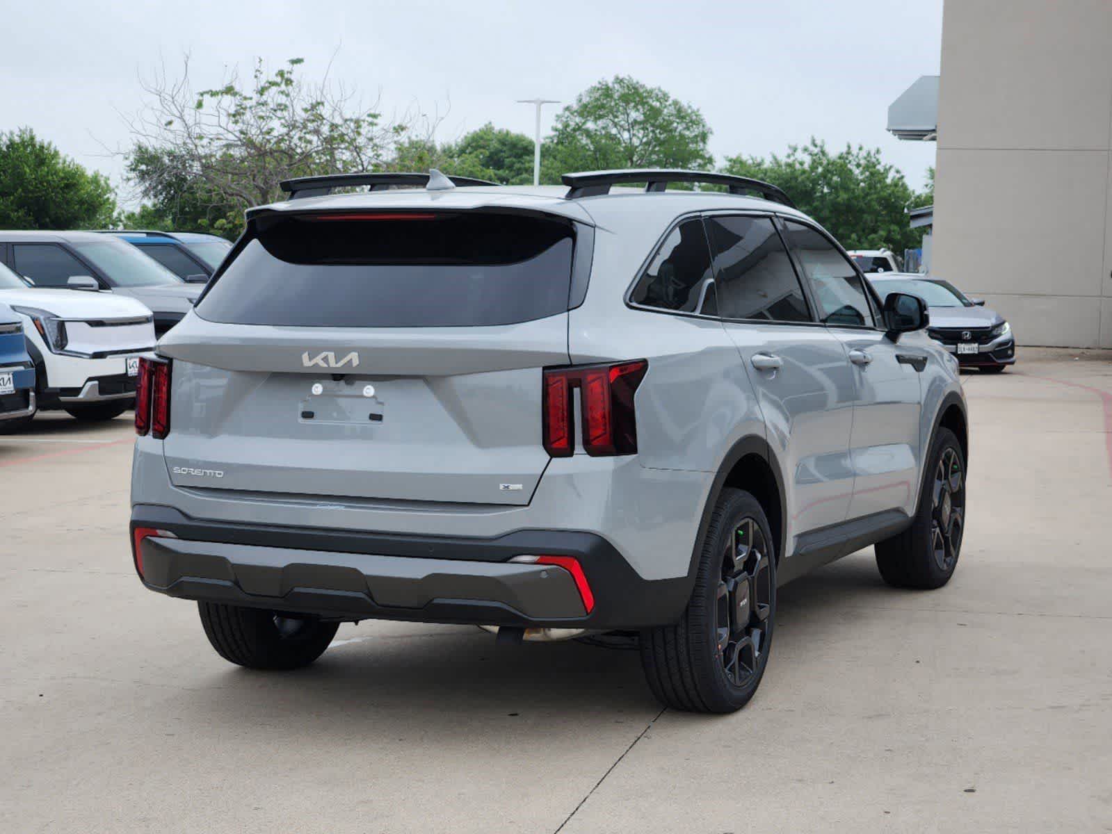 Thumbnail: 2026 Kia Sorento - 4
