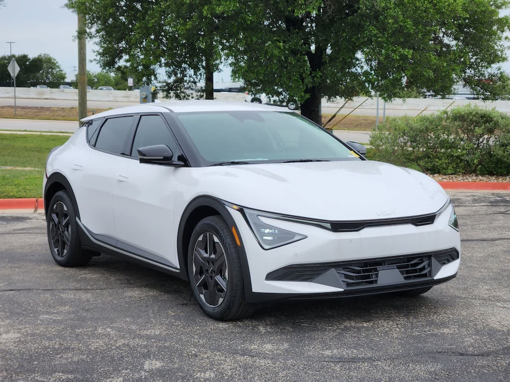 New 2026 Kia EV6 Light Long Range SUV