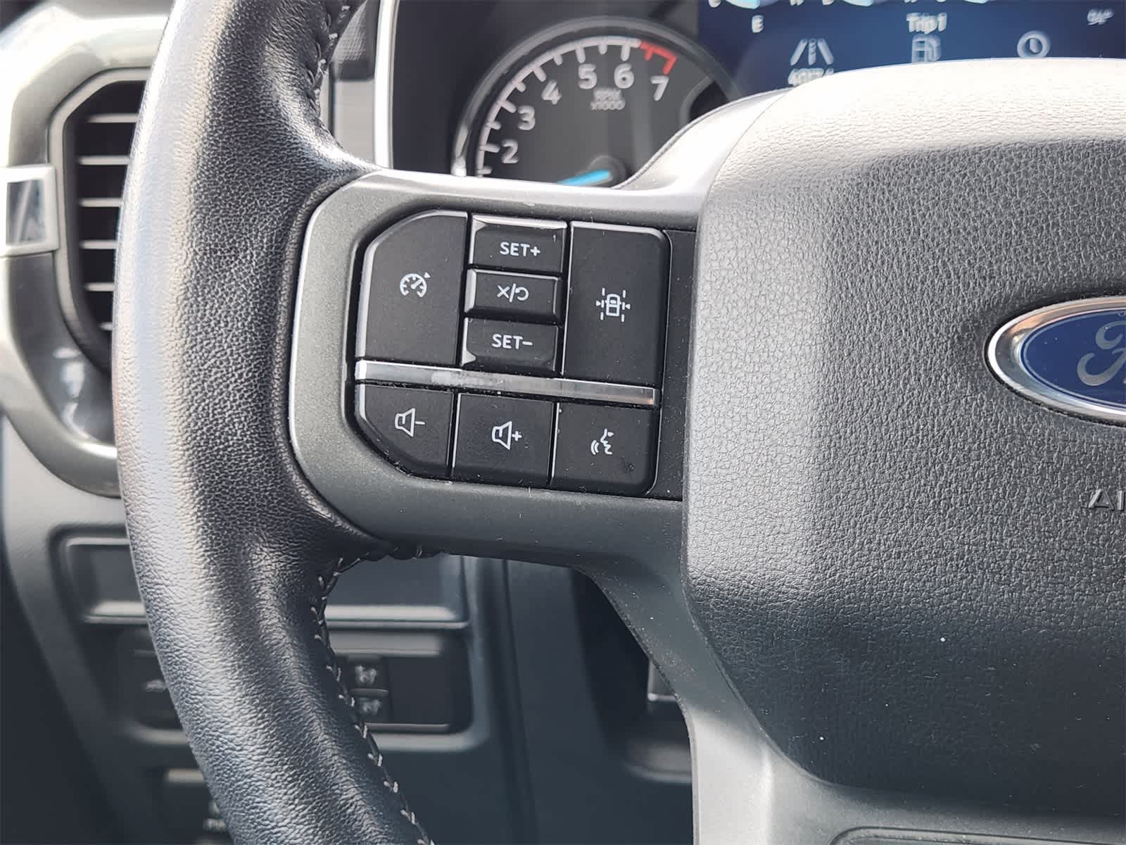 2022 Ford F-150  24