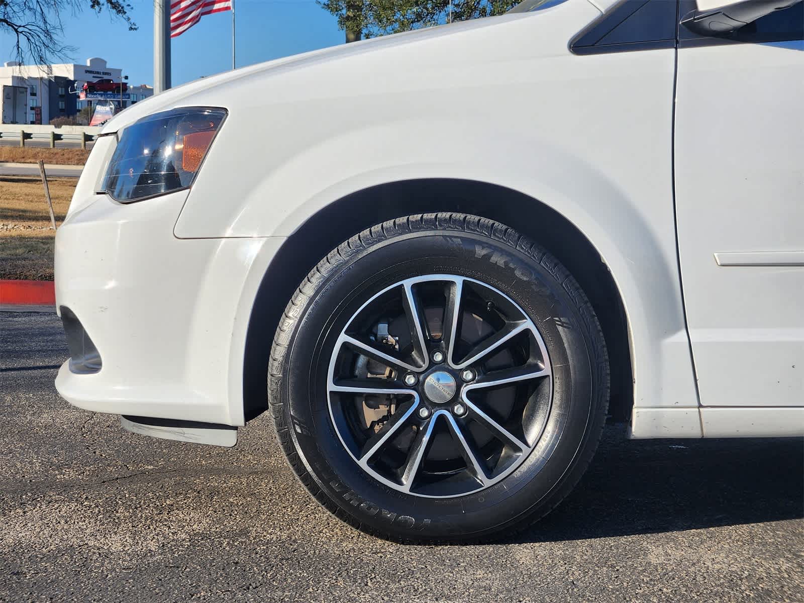 Thumbnail: 2017 Dodge Grand Caravan - 8