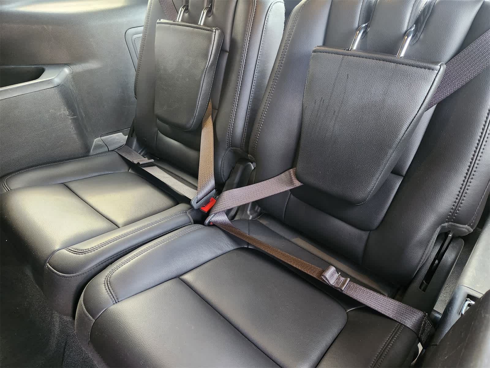 Thumbnail: 2013 Ford Explorer - 30